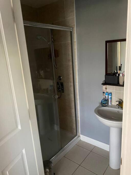 Cheerful 4-Bed Townhouse In Centre Of Newcastle Villa Newcastle  Ngoại thất bức ảnh